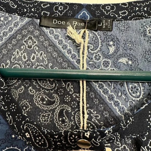 Anthropologie Doe & Rae NWT’s wrap front long sleeve blouse.size large - Picture 3 of 9